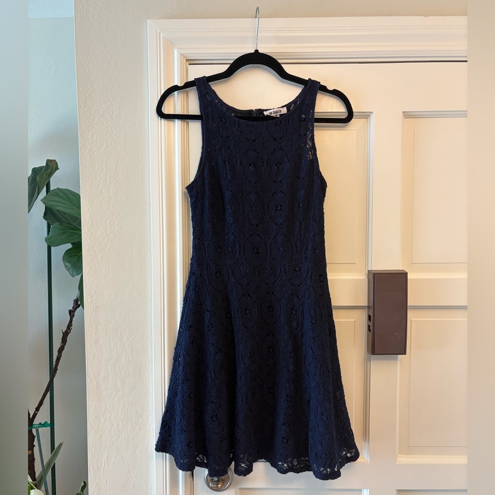 BB Dakota Navy Lace Sleeveless Dress - Size 8